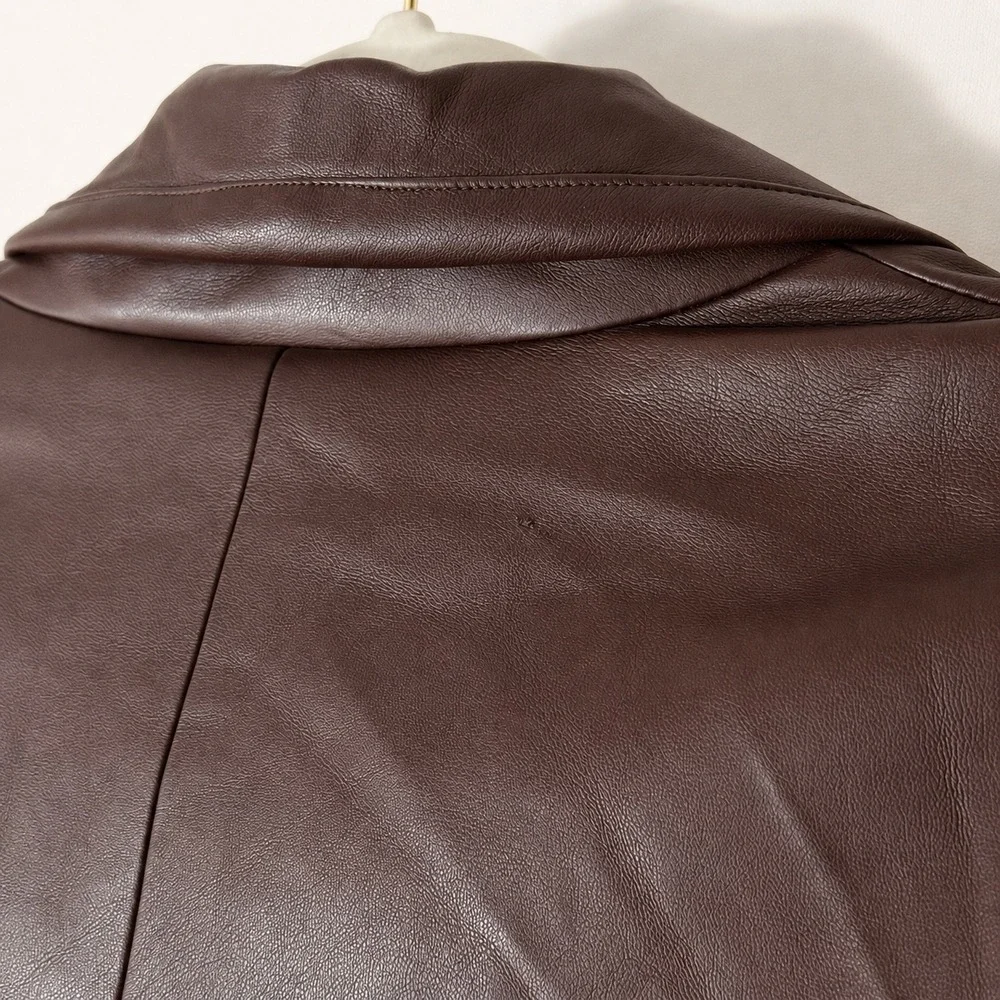 Express Burgundy Faux Leather Blazer & High Rise Shorts Suit Set Size XL / 16 - Picture 6 of 13